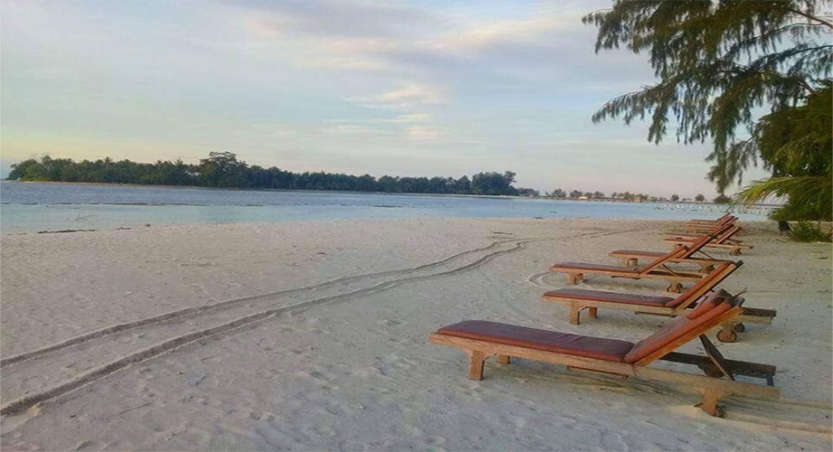 Keindahan Alam Pulau Pelangi yang Sangat Tepat untuk Mencari Ketenangan