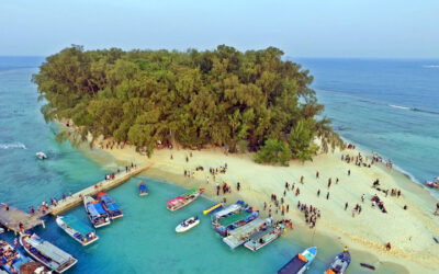 Menikmati Keseruan Berlibur di Pulau Harapan