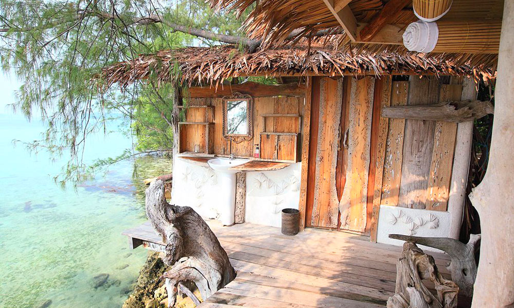 Pulau Macan Sebagai Destinasi Wisata dengan Pengalaman Liburan Privat yang Berkesan