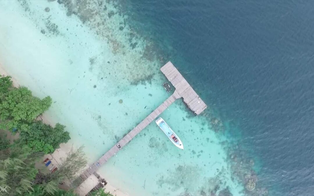 Rekomendasi Wisata Private di Pulau Genteng Kecil yang Indah