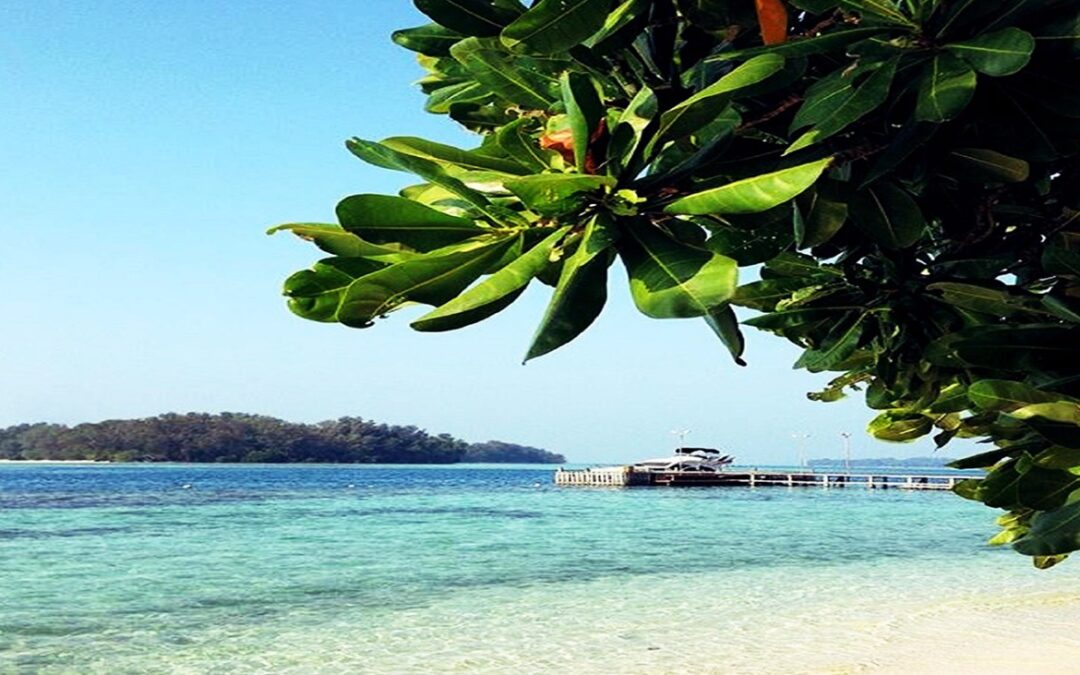 Tidak Akan Bosan! Intip Keseruan Liburan di Pulau Genteng Kecil