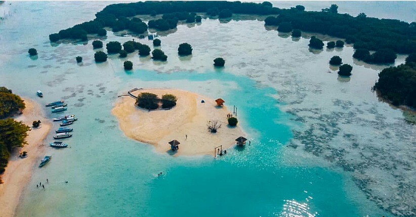 Hilangkan Stres dan Penat dengan Liburan ke Pulau Pari yang Menenangkan