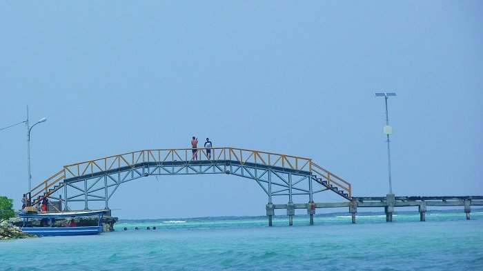 Cerita Unik dari Jembatan Cinta di Pulau Tidung Membuat Anda Ingin Liburan Romantis